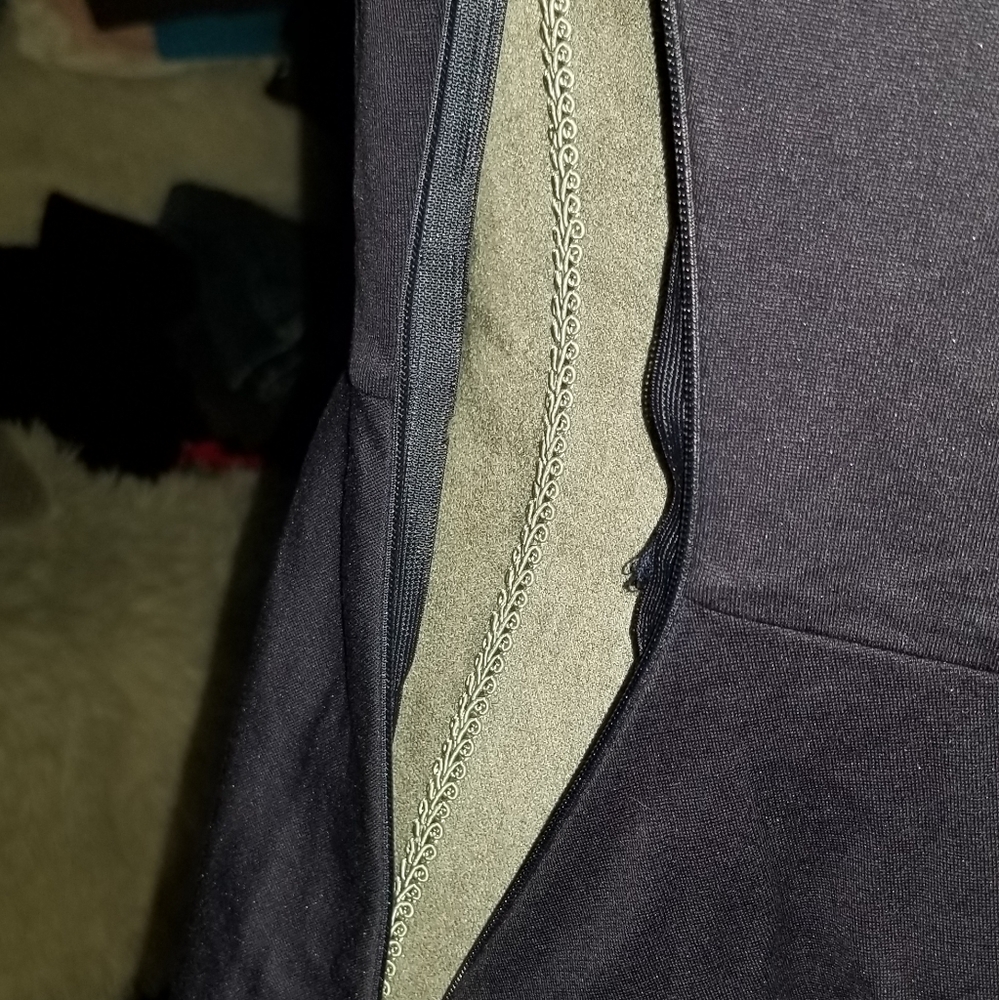 Dress - Picture 5 of 6